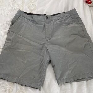 Calvin Klein Men's Flat Front Gray Shorts